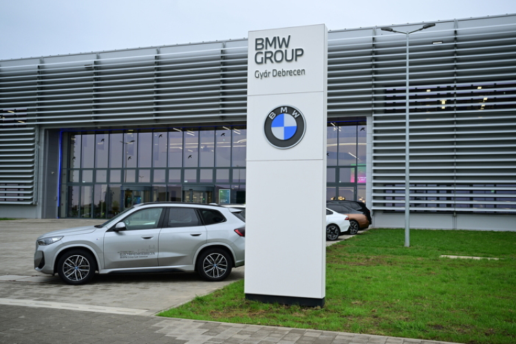 Megerősítette és bővítette együttműködését a Debreceni Egyetem és a BMW Debrecen