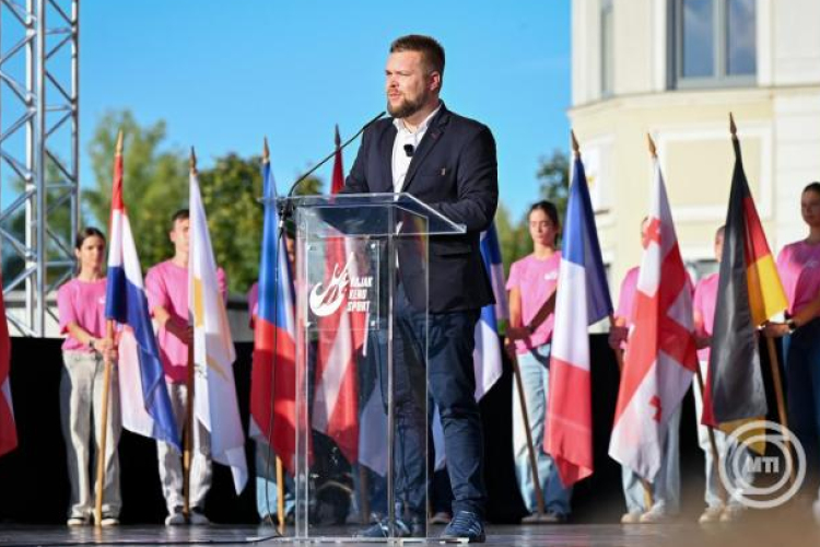 Jogszabály-módosítást kezdeményez az Országgyűlésnél a győri önkormányzat több káros anyag határértékének előírásában