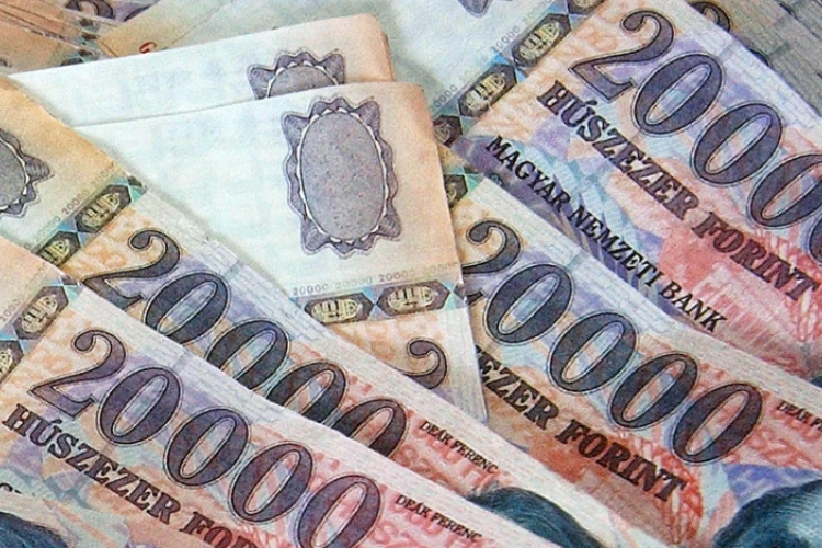 Februárban érkezik a családi adóvisszatérítés