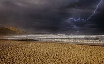 Az átlagosnál jóval több, 102 trópusi vihar volt tavaly világszerte