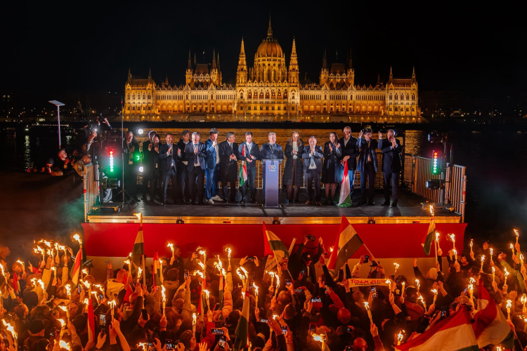 Magyar Péter: rendszerváltó népünnepély lesz szombaton Budapesten