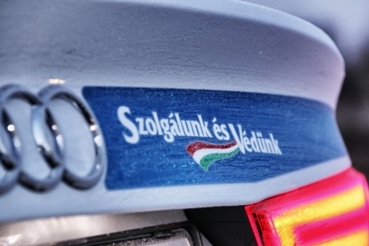 Hatéves kislányt kellett megmenteni a Pilisben