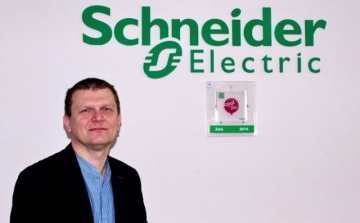 Új igazgató vezeti a Schneider Electric zalaegerszegi gyárát