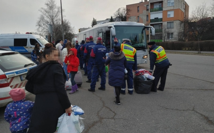 Több magyar szervezet is segítséget nyújt az ukrajnai menekülteknek