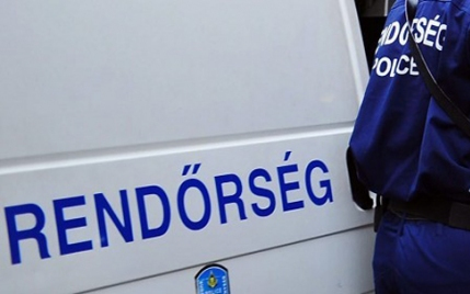 Ötvenegy lopott autó alkatrészeit foglalták le egy pásztói műhelyben