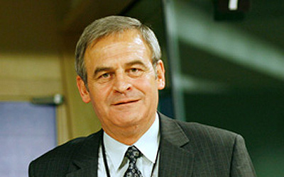 Székelyek menete - Tőkés László szerint Bukarestben, majd Brüsszelben kell tiltakozni