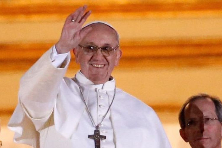 Húsvét - A mindennapi rossz legyőzéséről beszélt Ferenc pápa húsvéthétfői imájában