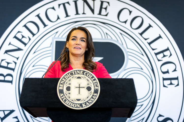 Novák Katalin: a valódi szabadság az, ha nem kell a fősodorral tartani